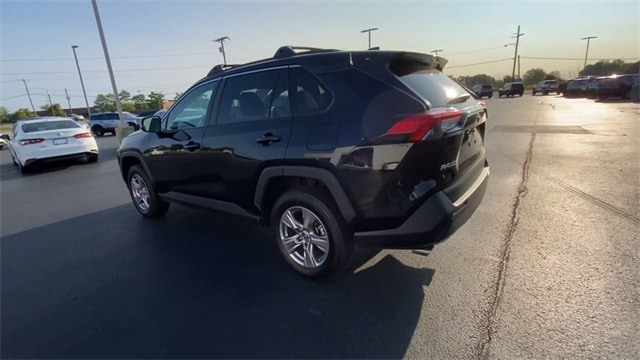 Used 2022 Toyota RAV4 XLE with VIN 2T3P1RFV3NW320094 for sale in Pine Bluff, AR