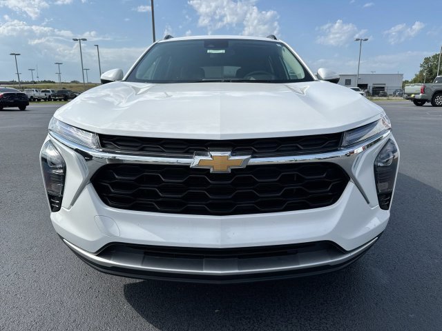2025 Chevrolet Trax LT - Photo 27