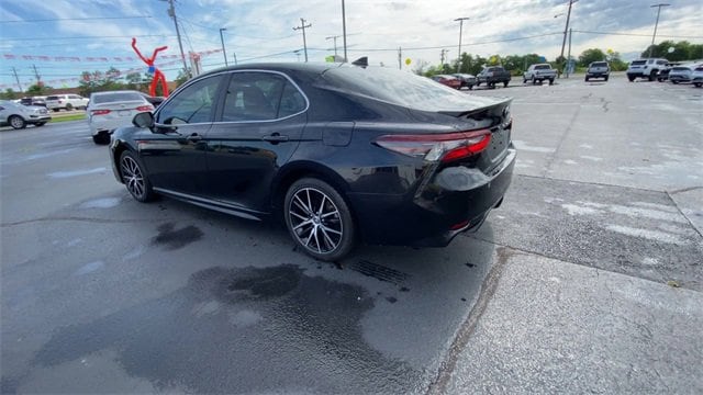 Used 2024 Toyota Camry SE with VIN 4T1G11AK1RU864235 for sale in Pine Bluff, AR