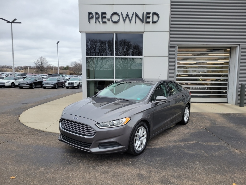 2014 Ford Fusion SE
