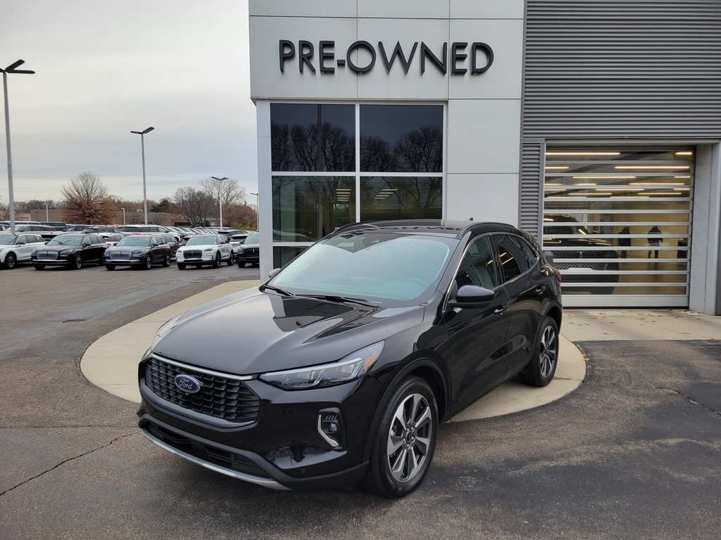 2023 Ford Escape Platinum