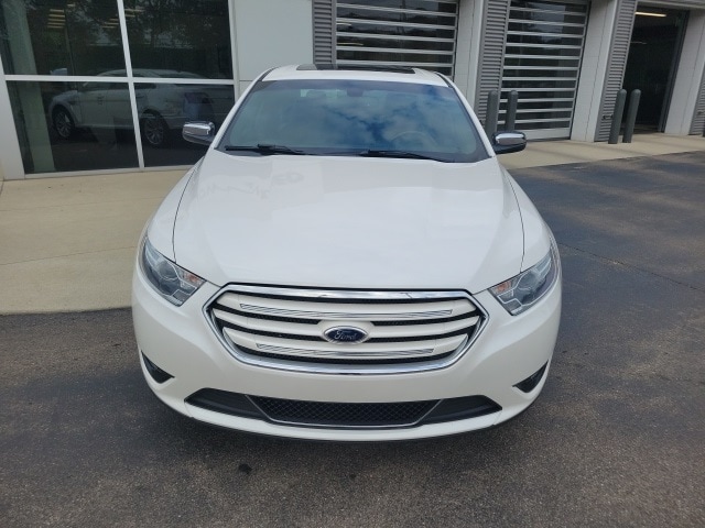 2013 Ford Taurus Limited 8