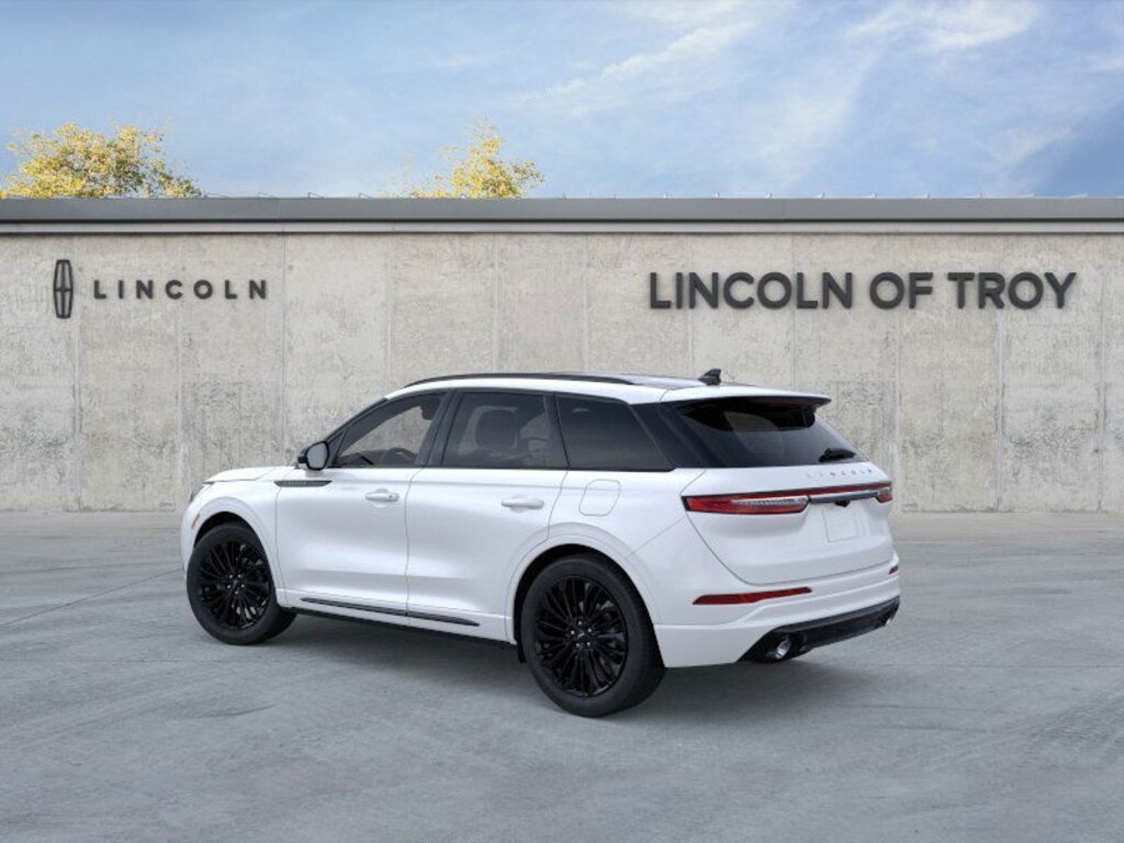 2026 Lincoln Corsair Premiere photo 3