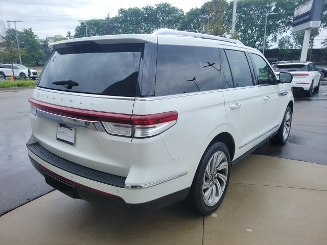 2023 Lincoln Navigator Reserve 12