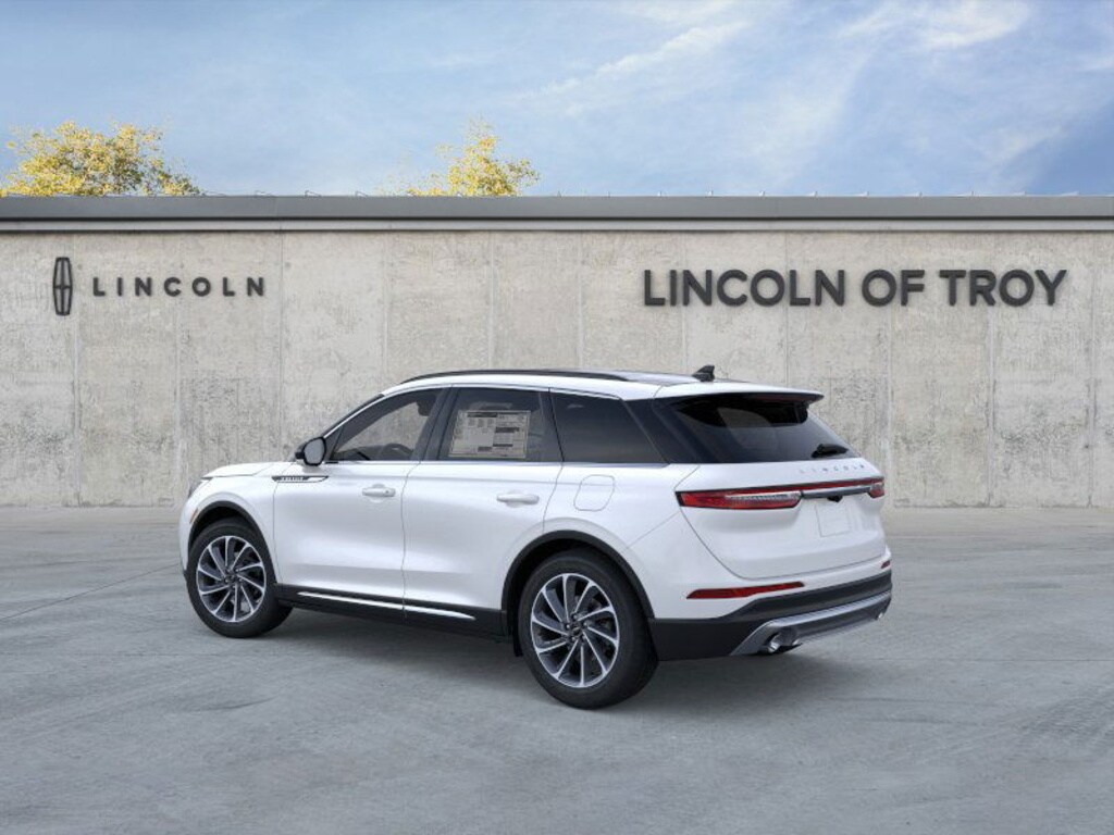 2026 Lincoln Corsair Premiere photo 3