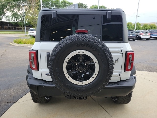 2022 Ford Bronco Badlands 12