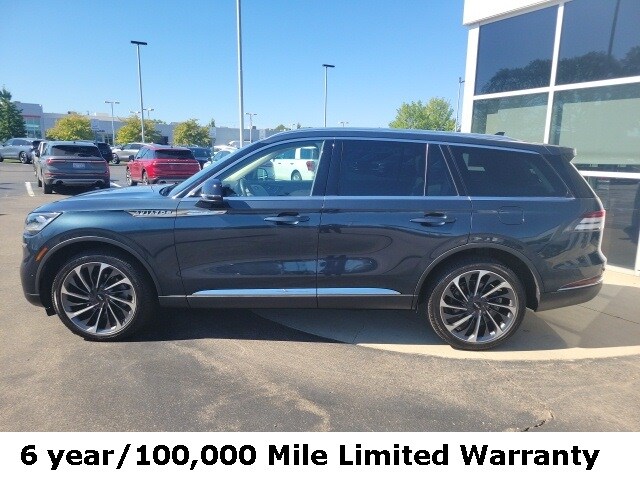 2023 Lincoln Aviator Reserve photo 2