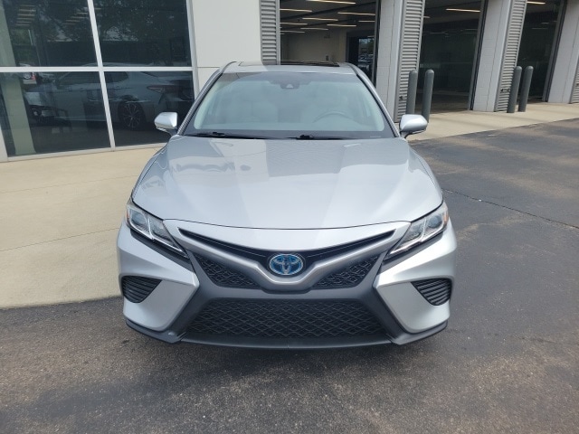 2019 Toyota Camry Hybrid SE 6