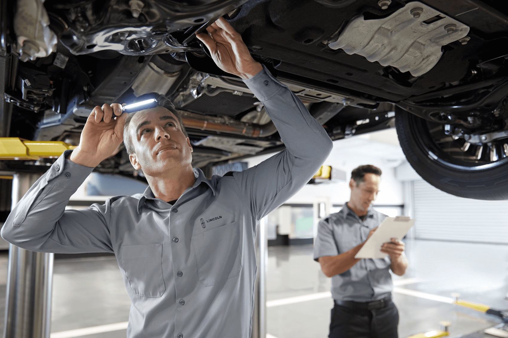 A reliable used car makes every errand, school drop-off, and weekend trip around Bloomfield Hills easier. That's where Lincoln of Troy steps in.