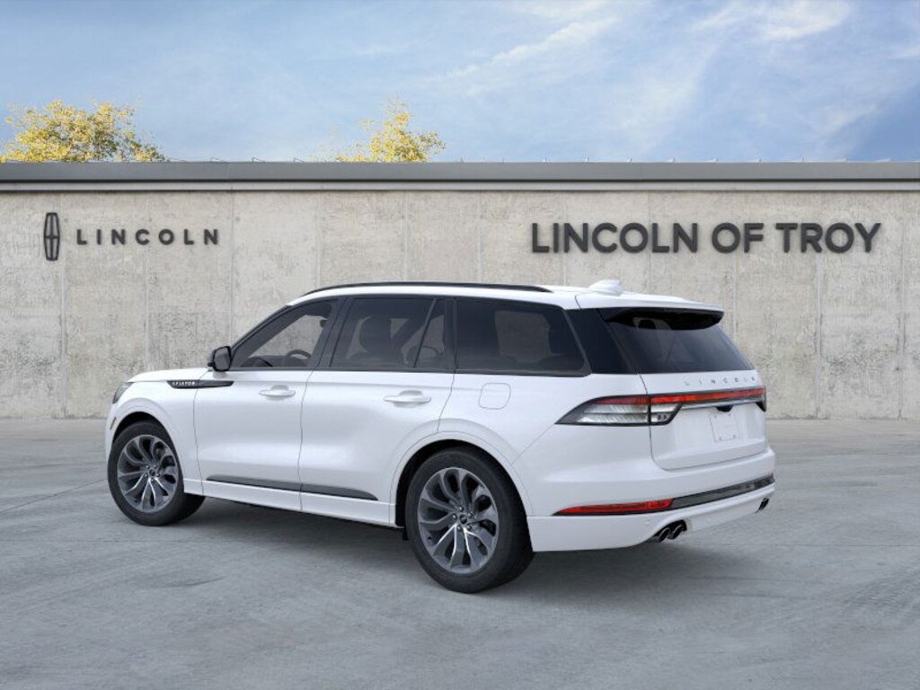 2025 Lincoln Aviator Premiere photo 2