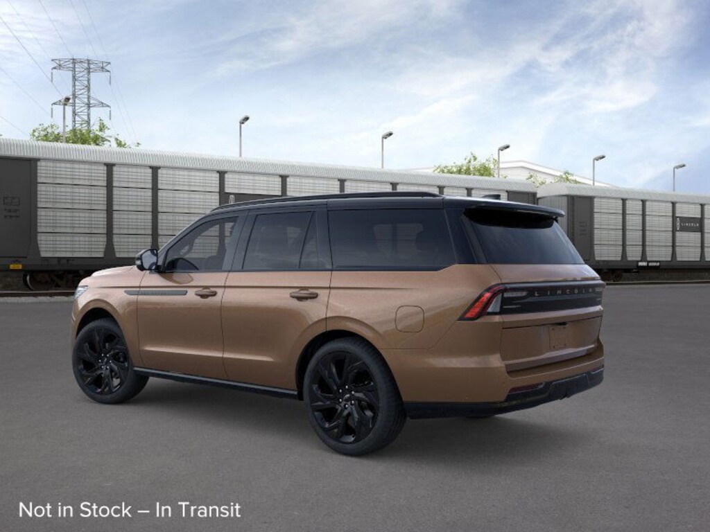 2025 Lincoln Navigator Black Label photo 2