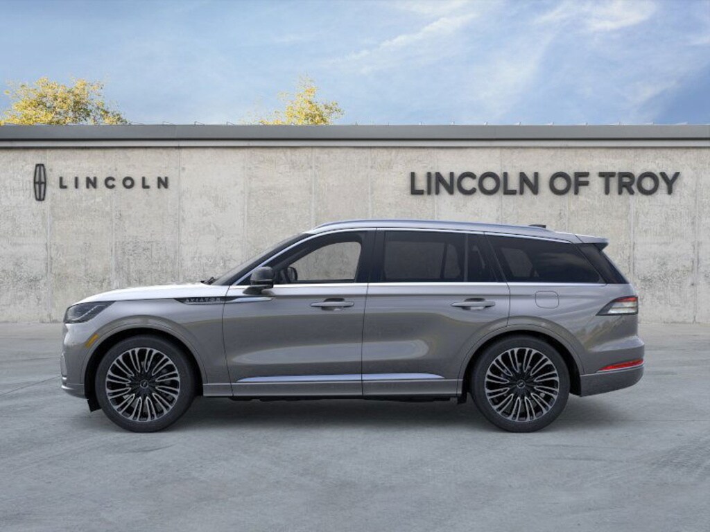 2025 Lincoln Aviator Black Label photo 2
