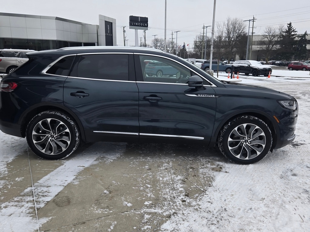 Certified 2022 Lincoln Nautilus AWD Reserve 4dr SUV