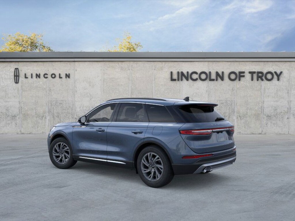 2026 Lincoln Corsair Premiere photo 3