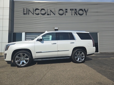 2018 Cadillac Escalade Luxury SUV