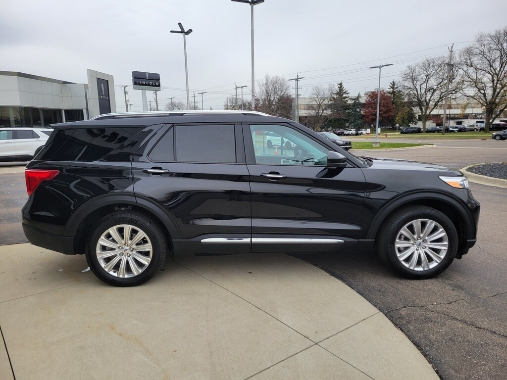 2023 Ford Explorer Limited photo 3