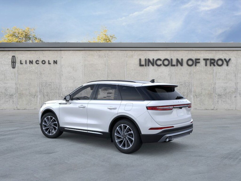 2026 Lincoln Corsair Premiere photo 3