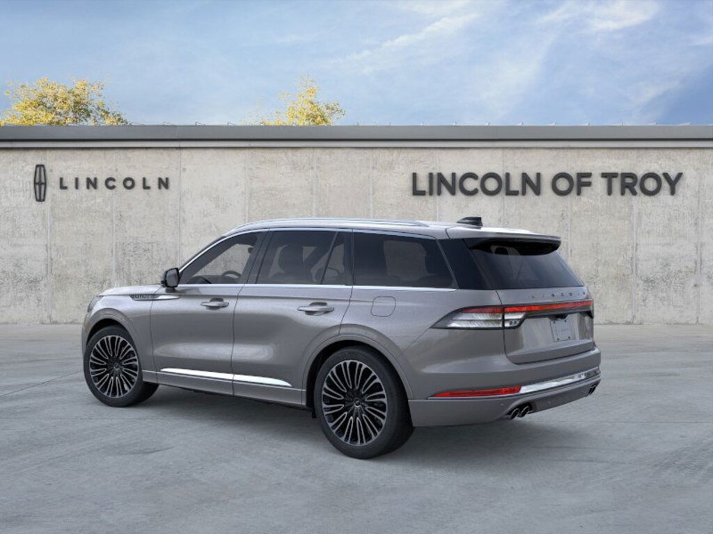 2025 Lincoln Aviator Black Label photo 3