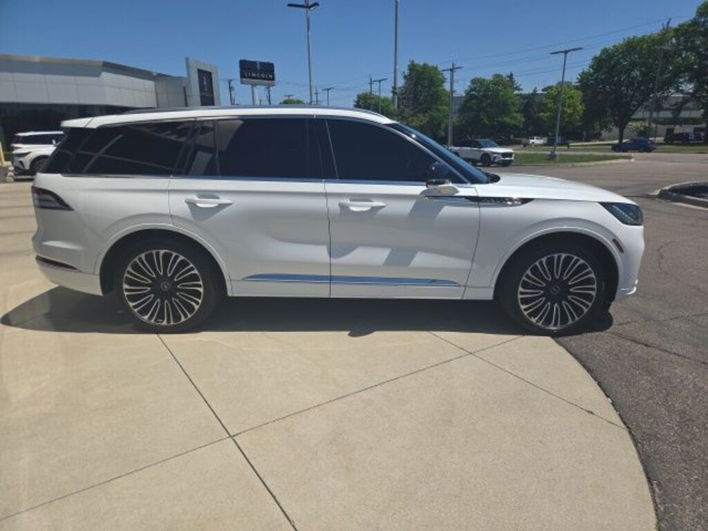 Certified 2025 Lincoln Aviator Black Label SUV