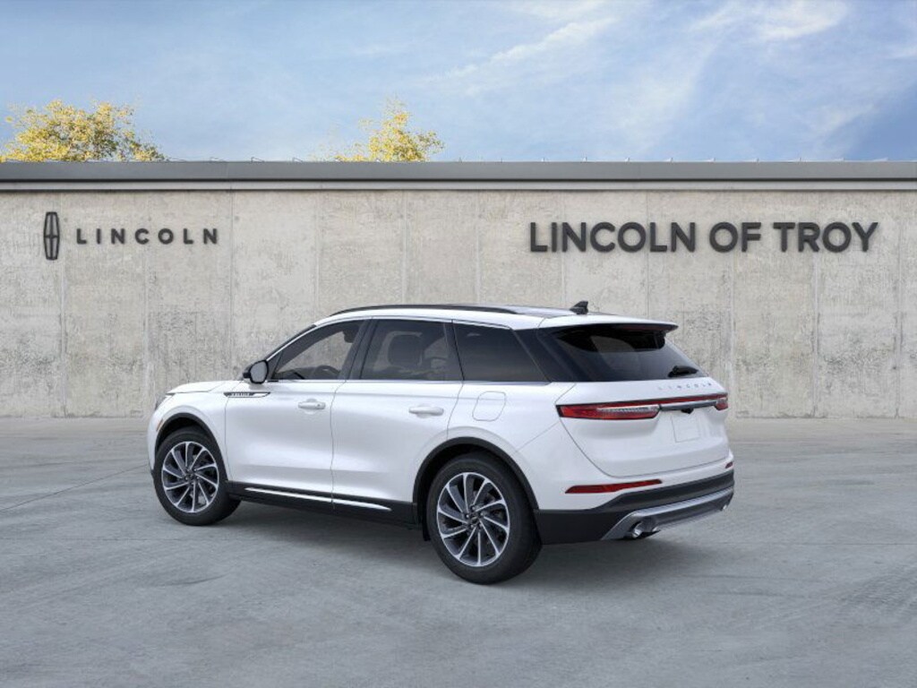 2026 Lincoln Corsair Premiere photo 3