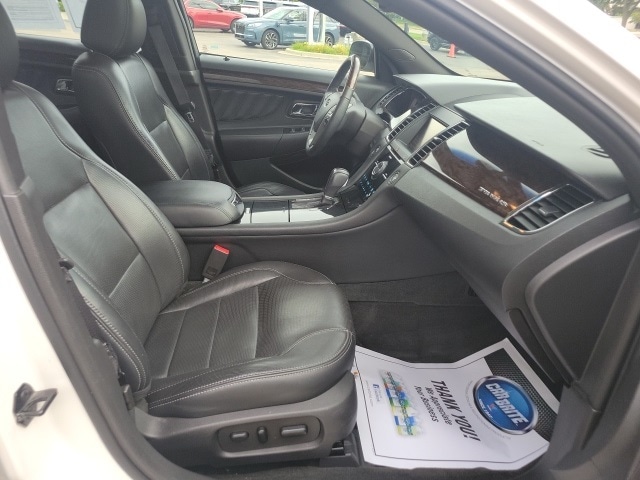 2013 Ford Taurus Limited 25