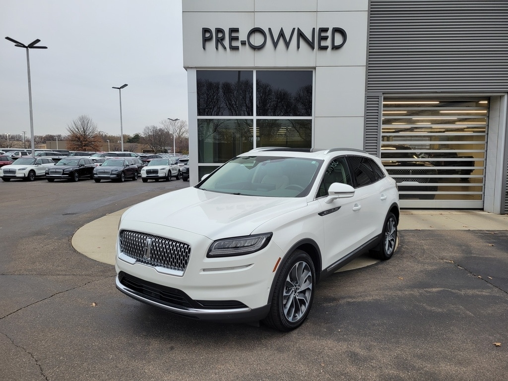 2023 Lincoln Nautilus Reserve's photo