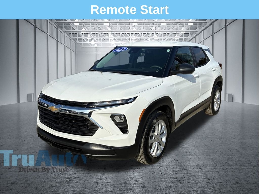 Used 2025 Chevrolet Trailblazer LS SUV