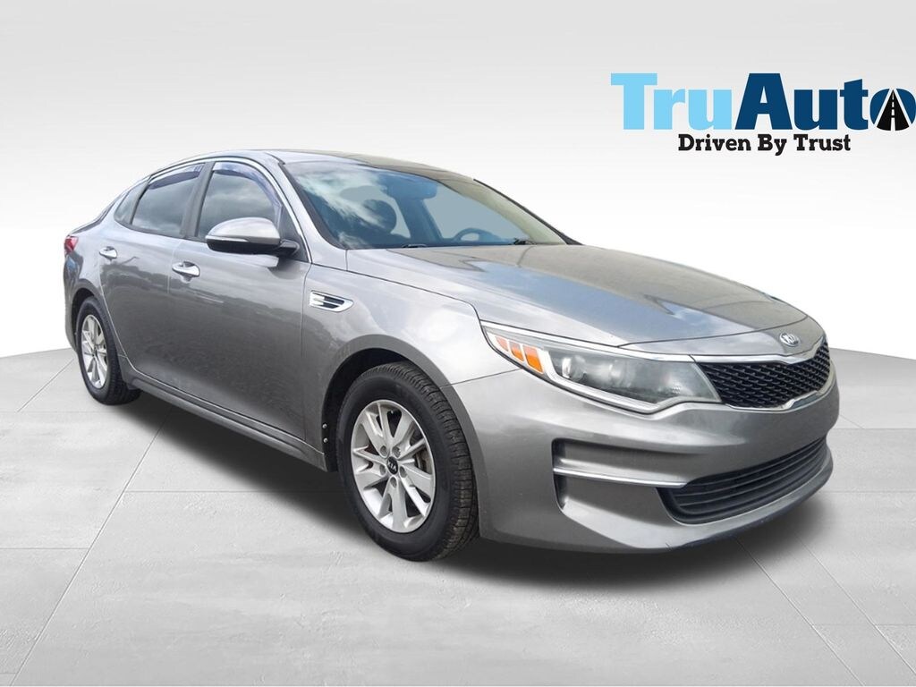 Used 2018 Kia Optima LX Sedan
