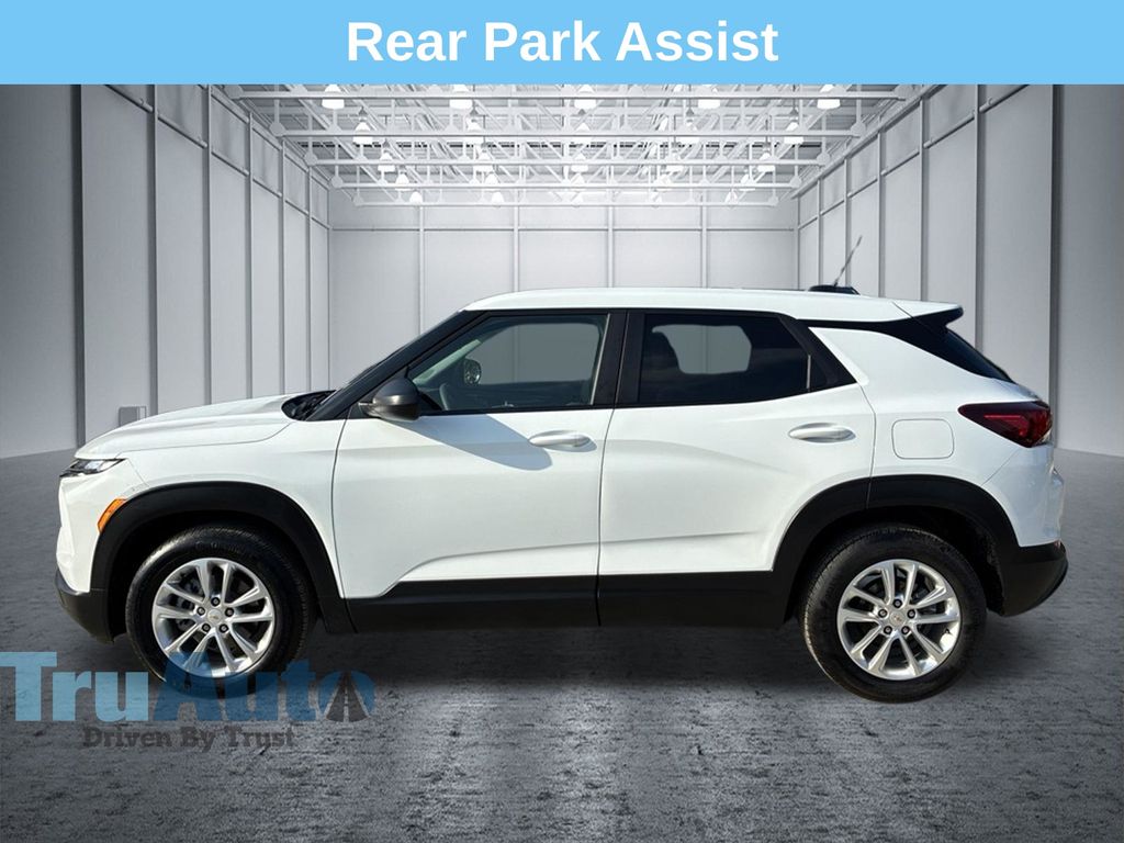 Used 2025 Chevrolet Trailblazer LS SUV
