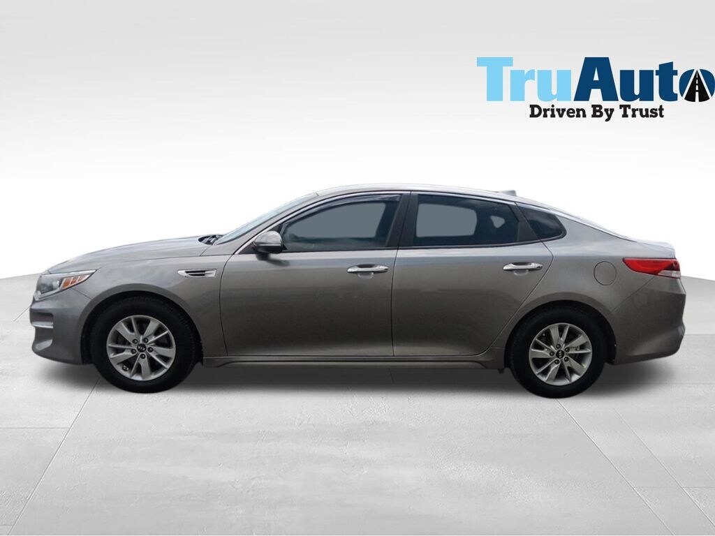 Used 2018 Kia Optima LX Sedan