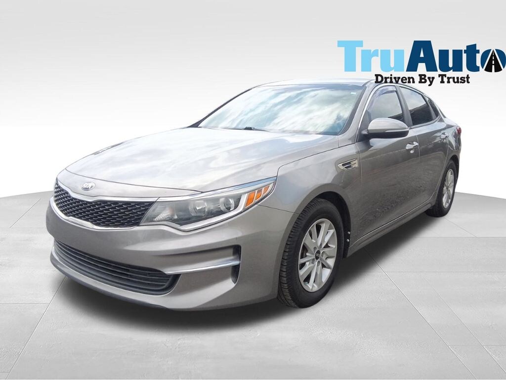 Used 2018 Kia Optima LX Sedan