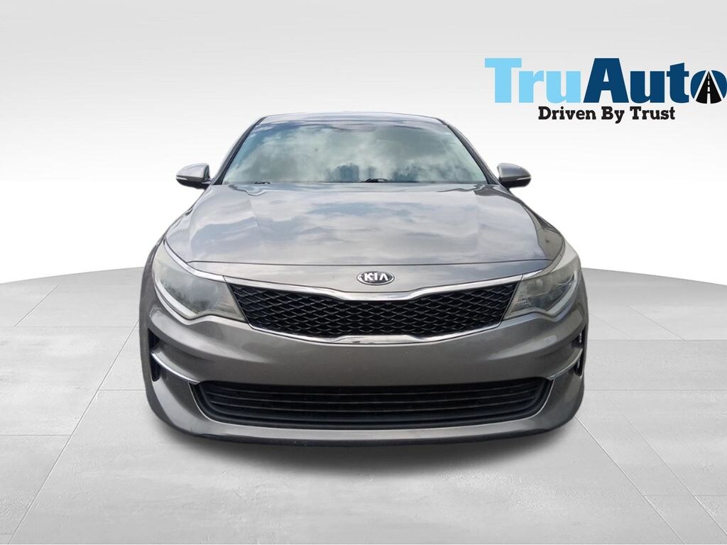 Used 2018 Kia Optima LX Sedan