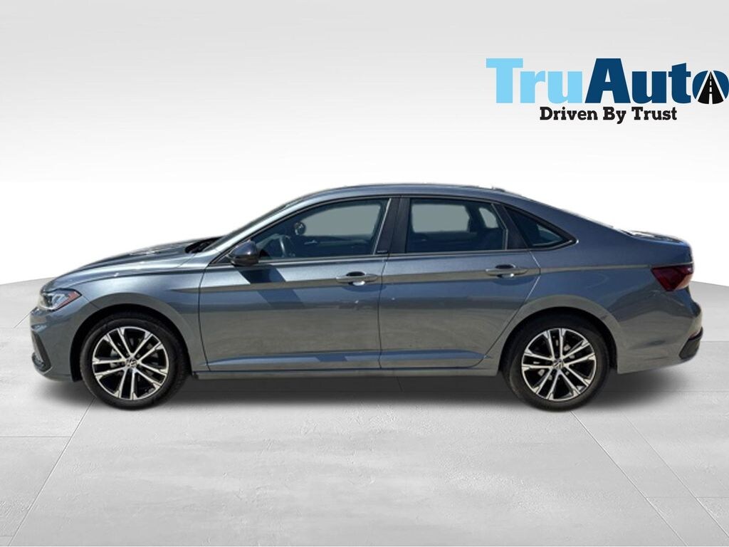 Used 2025 Volkswagen Jetta 1.5T Sport Sedan