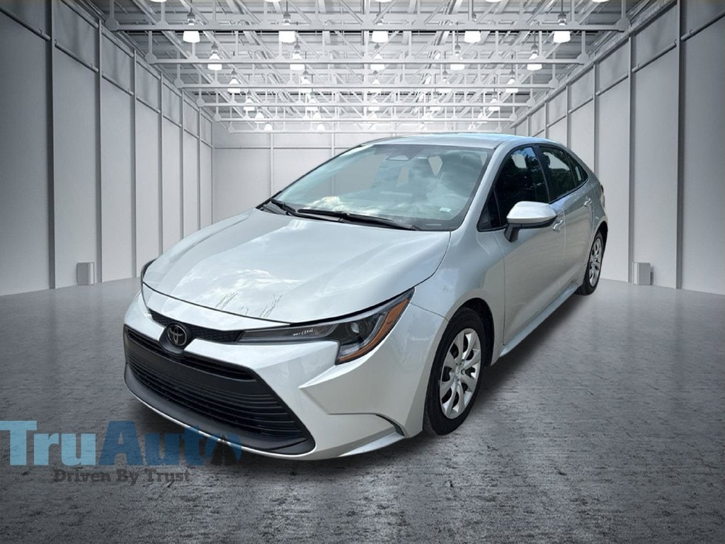 Used 2024 Toyota Corolla LE Sedan