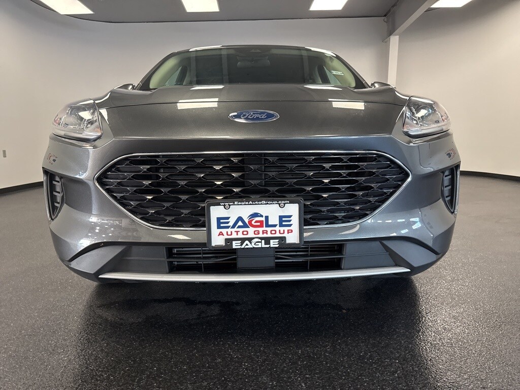 2020 Ford Escape SE photo 4