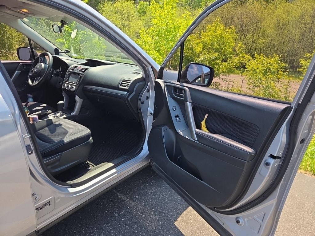 Used 2017 Subaru Forester 2.5i SUV