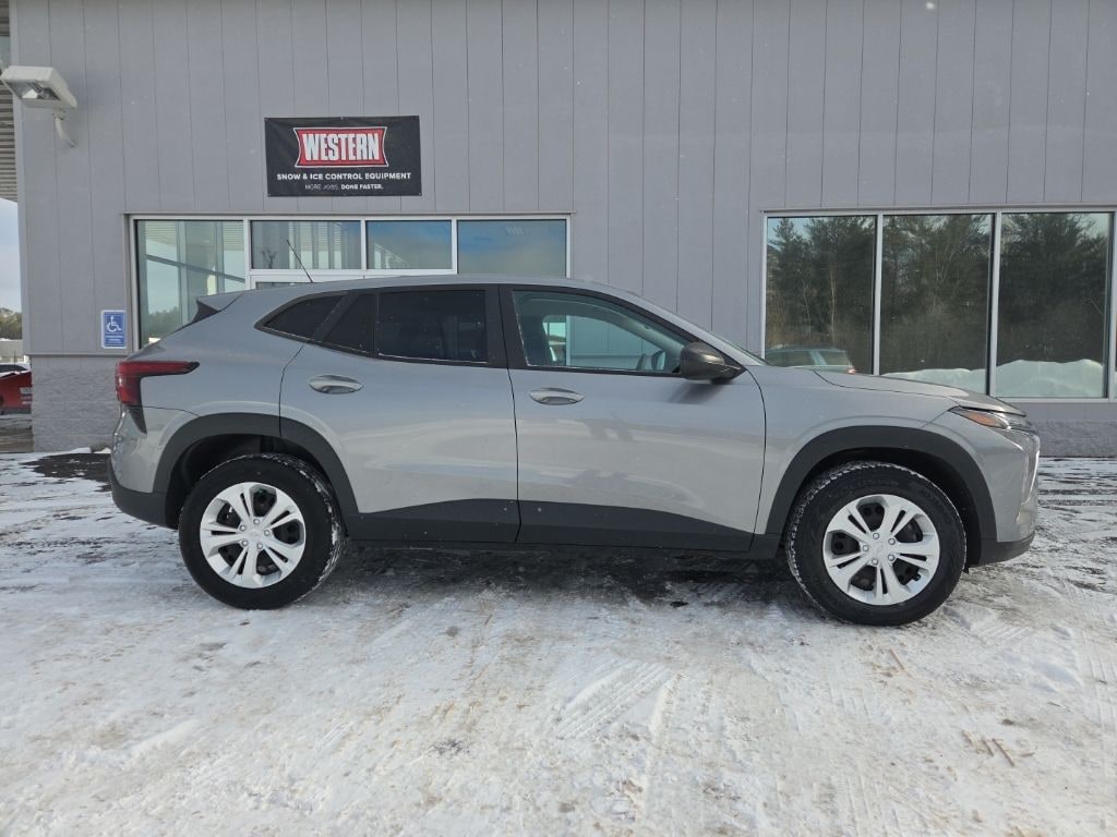 Used 2024 Chevrolet Trax LS SUV
