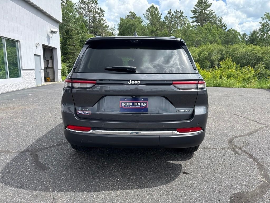 Used 2022 Jeep Grand Cherokee Limited SUV