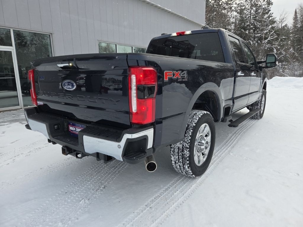 Used 2023 Ford F-250SD Lariat Truck