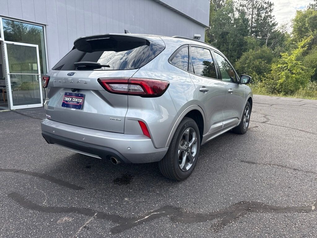 Used 2024 Ford Escape ST-Line Select SUV