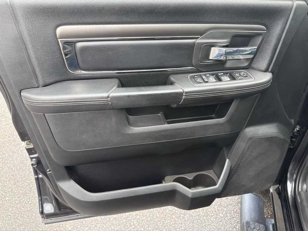 2018 RAM Ram 1500 Pickup Night - Photo 11