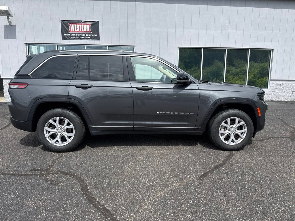 Used 2022 Jeep Grand Cherokee Limited SUV
