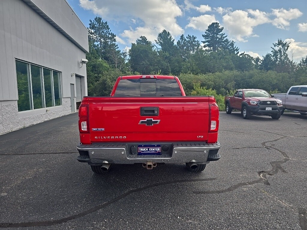 2017 Chevrolet Silverado 1500 LTZ photo 4
