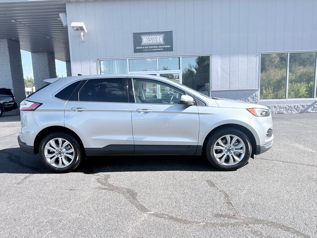 Used 2022 Ford Edge Titanium SUV