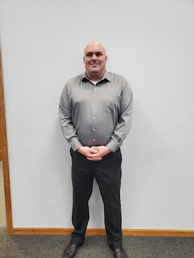 Staff member Mike Steringer from 0813eeefe41a