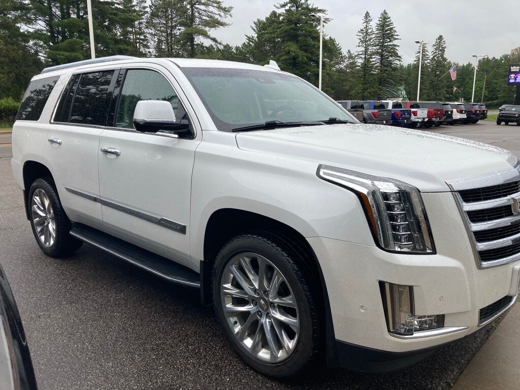 Used 2019 Cadillac Escalade Luxury SUV