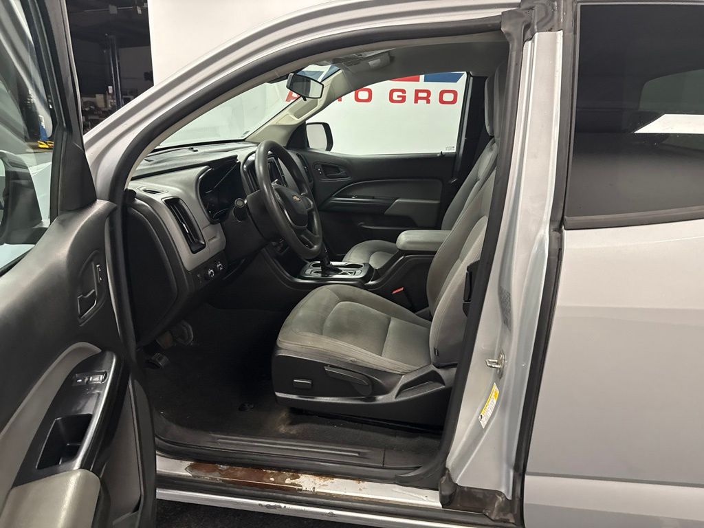 2019 Chevrolet Colorado Work Truck - Photo 17