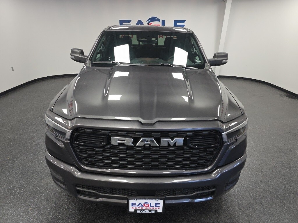 2025 Ram 1500 Big Horn Lone Star photo 3