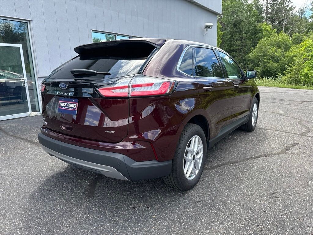 Used 2024 Ford Edge SEL SUV