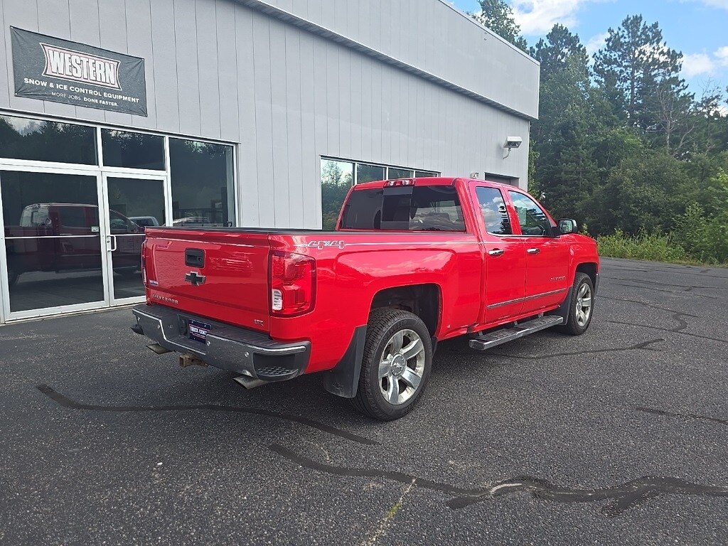 2017 Chevrolet Silverado 1500 LTZ photo 3